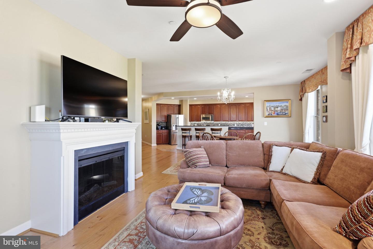 440 Belmont Bay #215 Property Photo 16