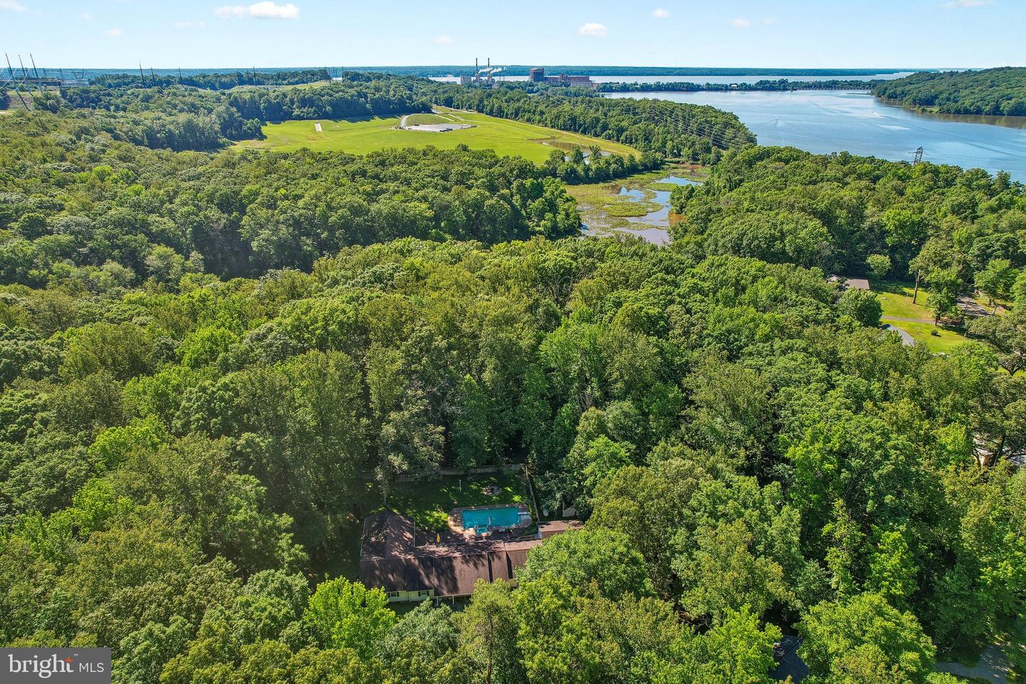 18303 Possum Point Rd Property Photo 5