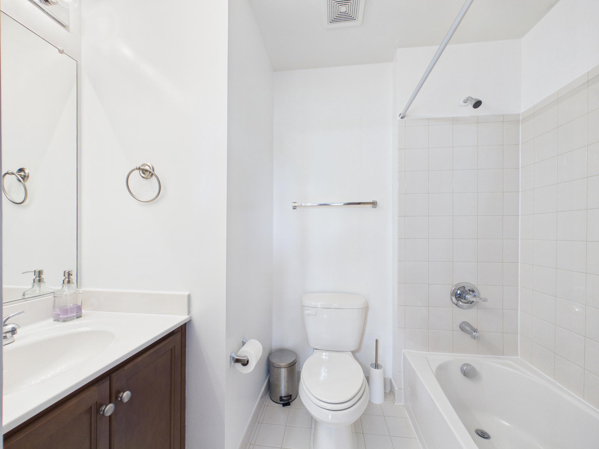 15653 John Diskin Cir Property Photo 6