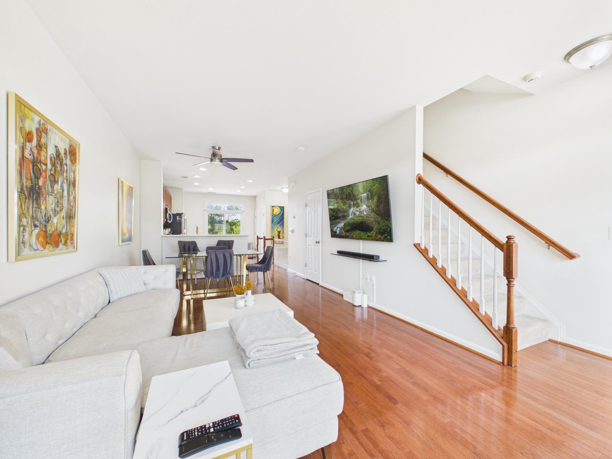 15653 John Diskin Cir Property Photo 9