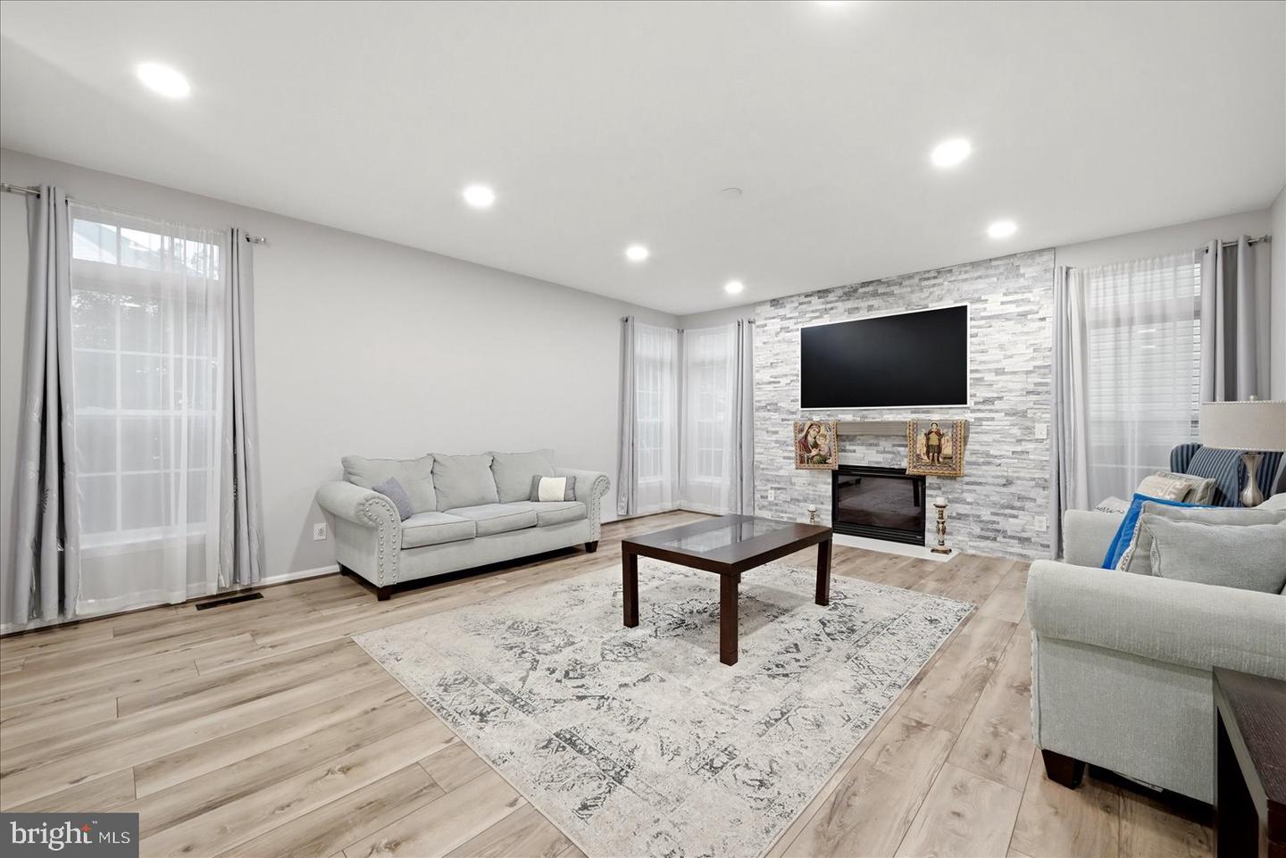 10545 Turning Grass Way Property Photo 11