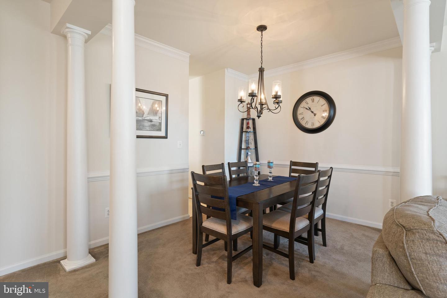 8736 Phipps Farm Way Property Photo 8