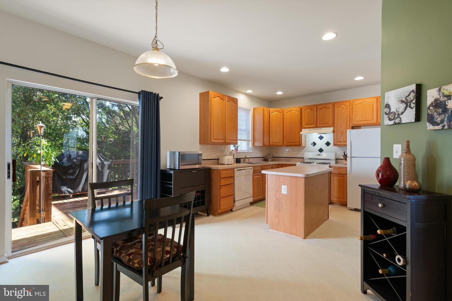 8736 Phipps Farm Way Property Photo 15