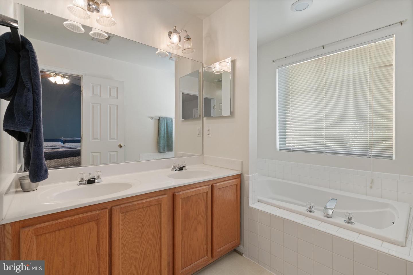 8736 Phipps Farm Way Property Photo 23