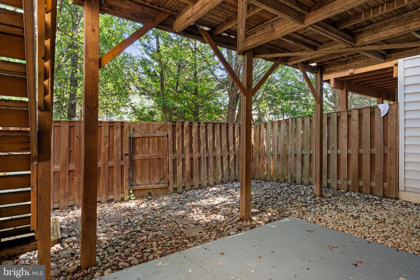 8736 Phipps Farm Way Property Photo 33