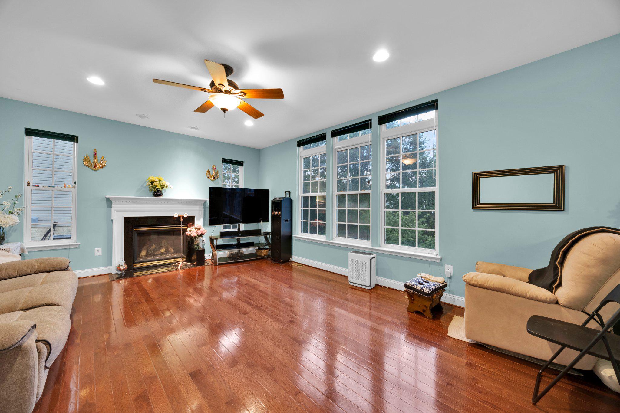 3379 Oakham Dr Property Photo 17
