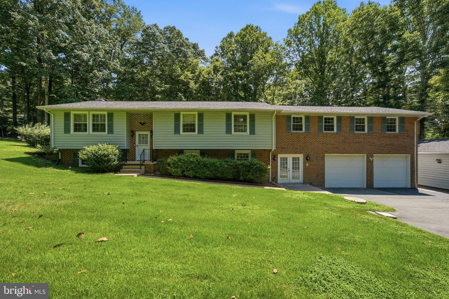 14905 January Ct Property Photo 2