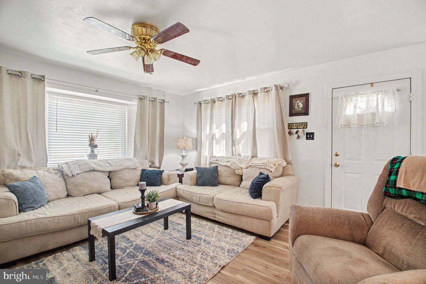 12706 Valleywood Dr Property Photo 7