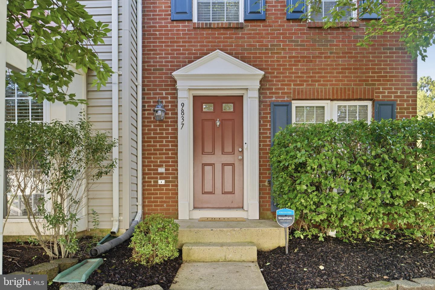 9837 Maitland Loop Property Photo 3