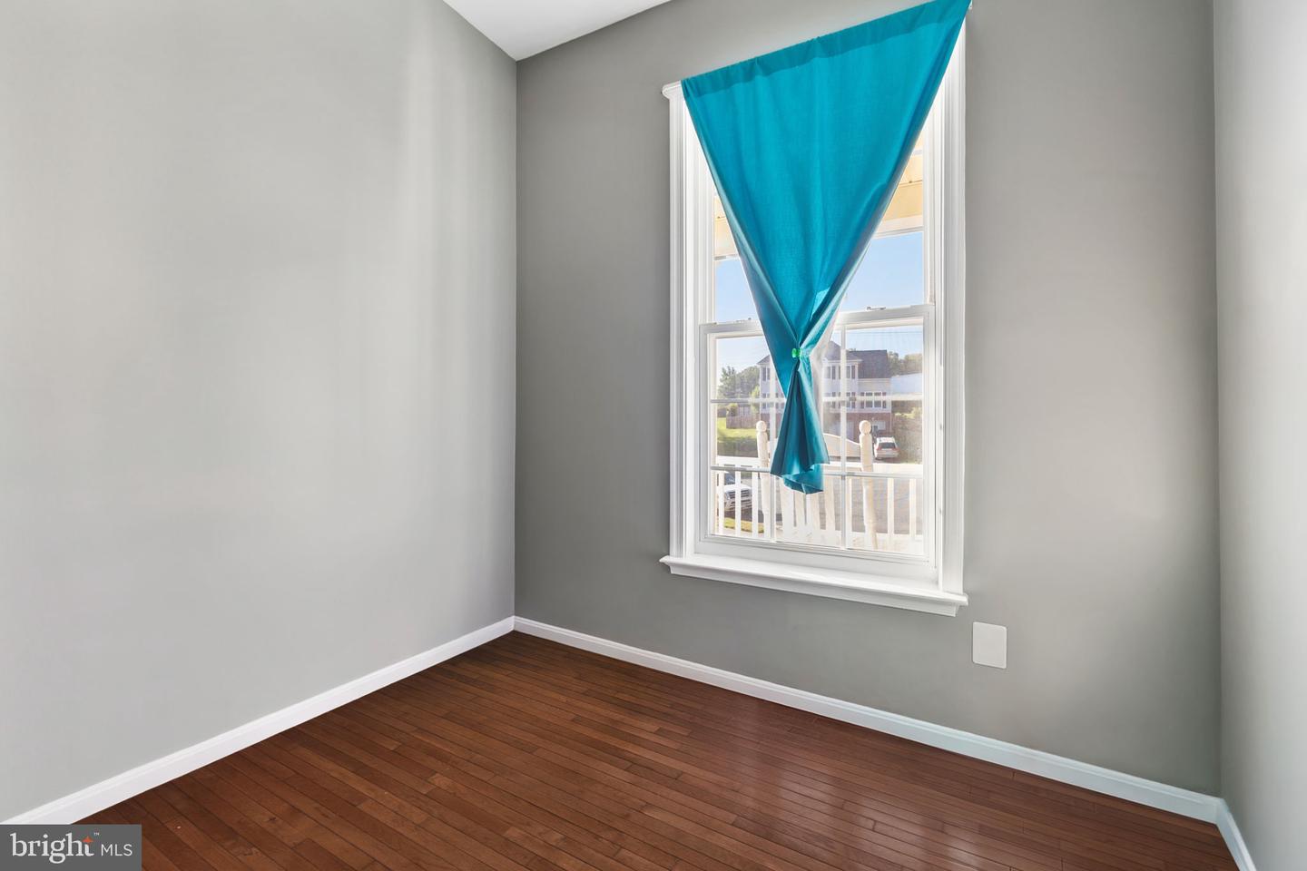 17609 Overlook Rd Property Photo 6