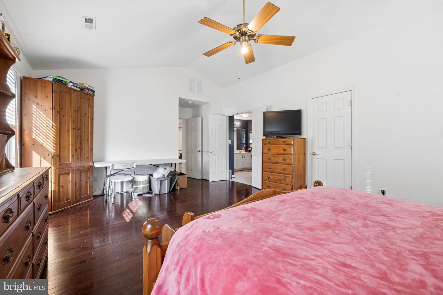 17609 Overlook Rd Property Photo 21