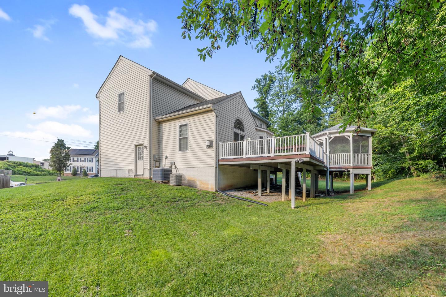 17609 Overlook Rd Property Photo 39