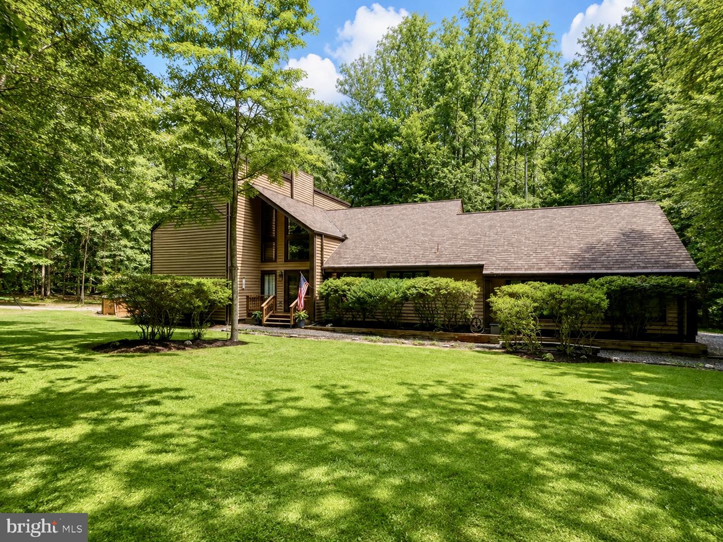 11120 Bacon Race Rd Property Photo 1