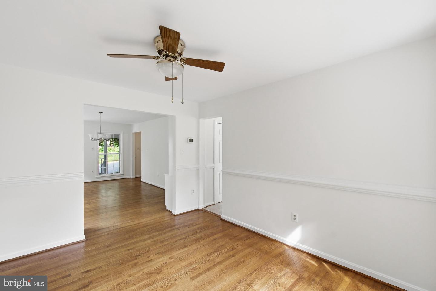 12207 Knightsbridge Dr Property Photo 11