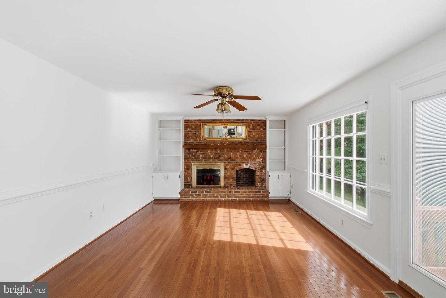 12207 Knightsbridge Dr Property Photo 18