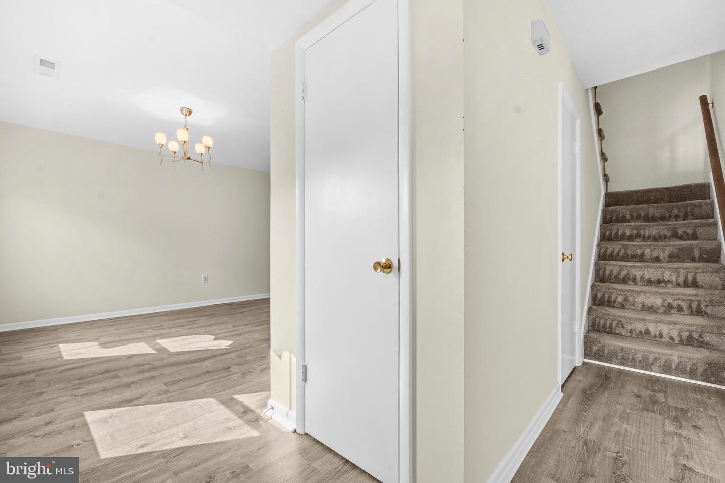 14290 Princedale Dr Property Photo 4
