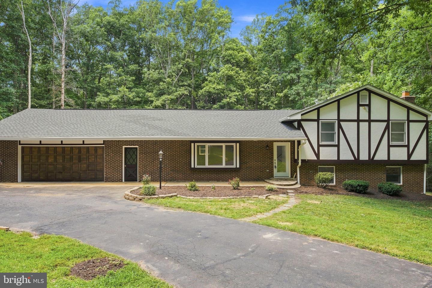 14549 Stephen St Property Photo 1