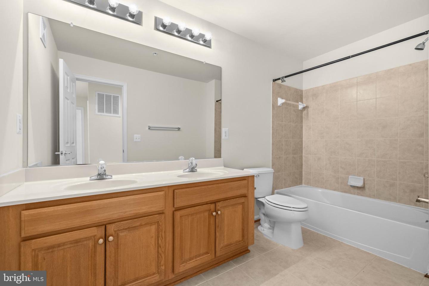 2415 Rainswood Ln Property Photo 26