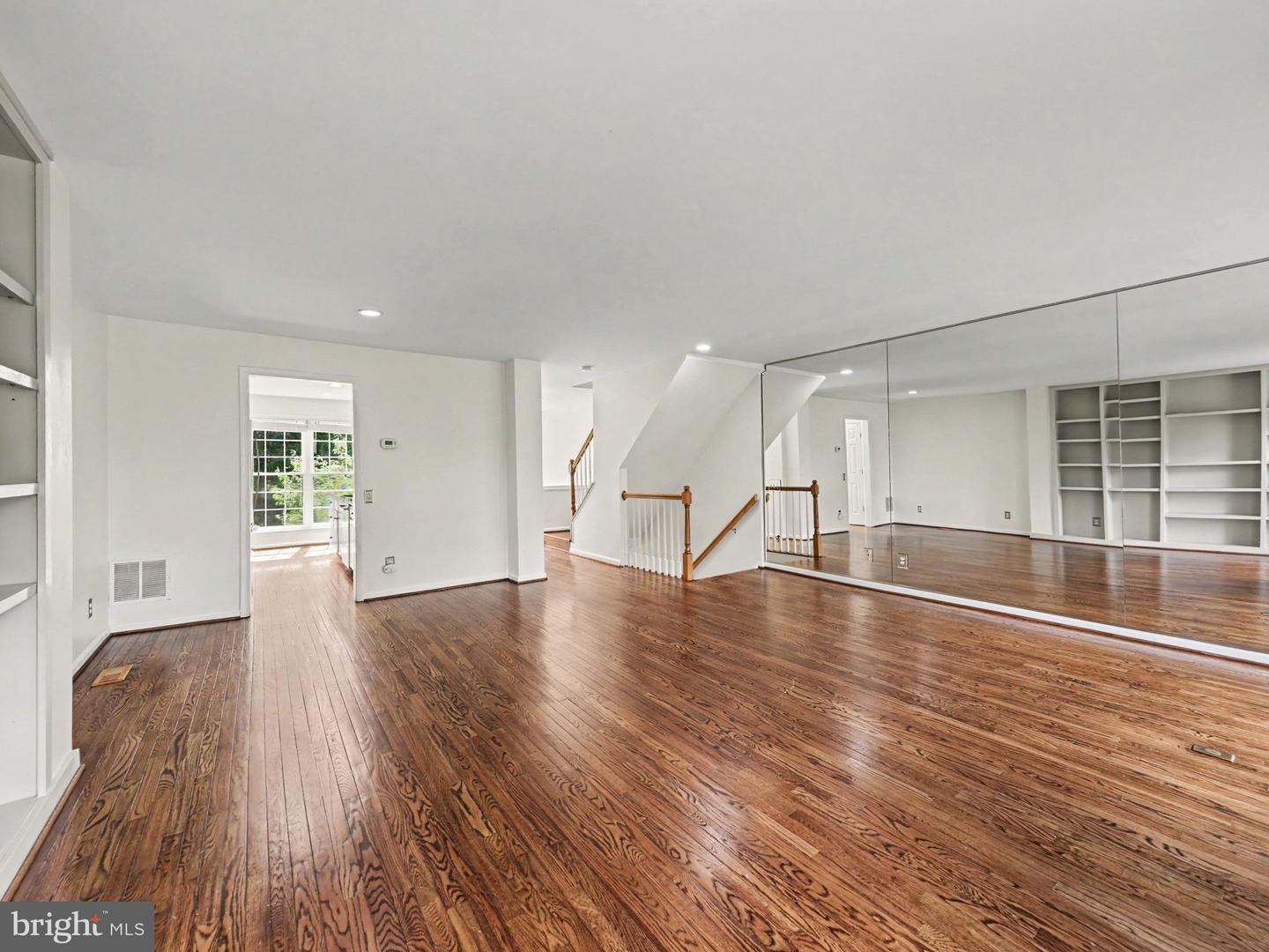 11527 Bertram Property Photo 12