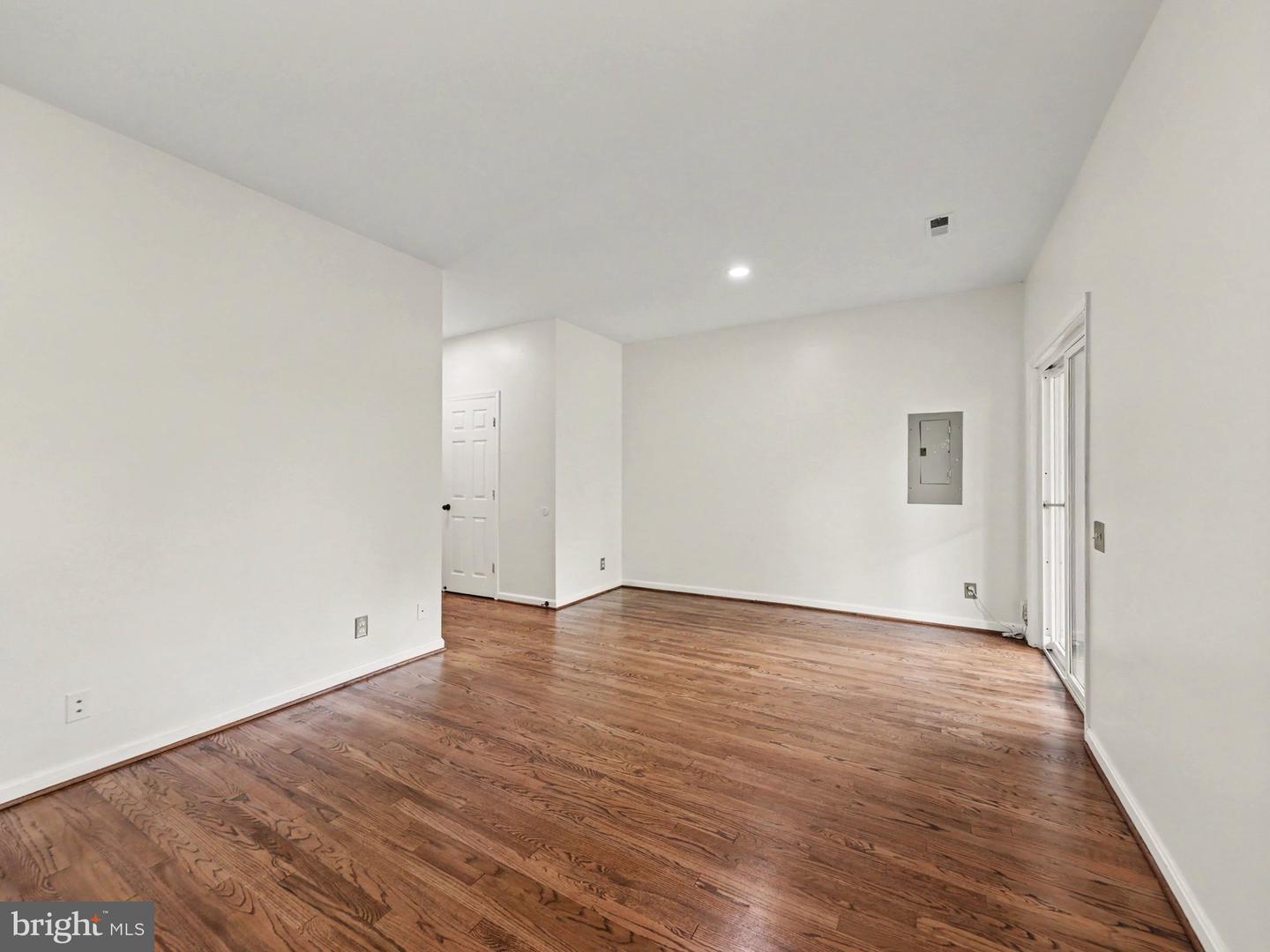 11527 Bertram Property Photo 14