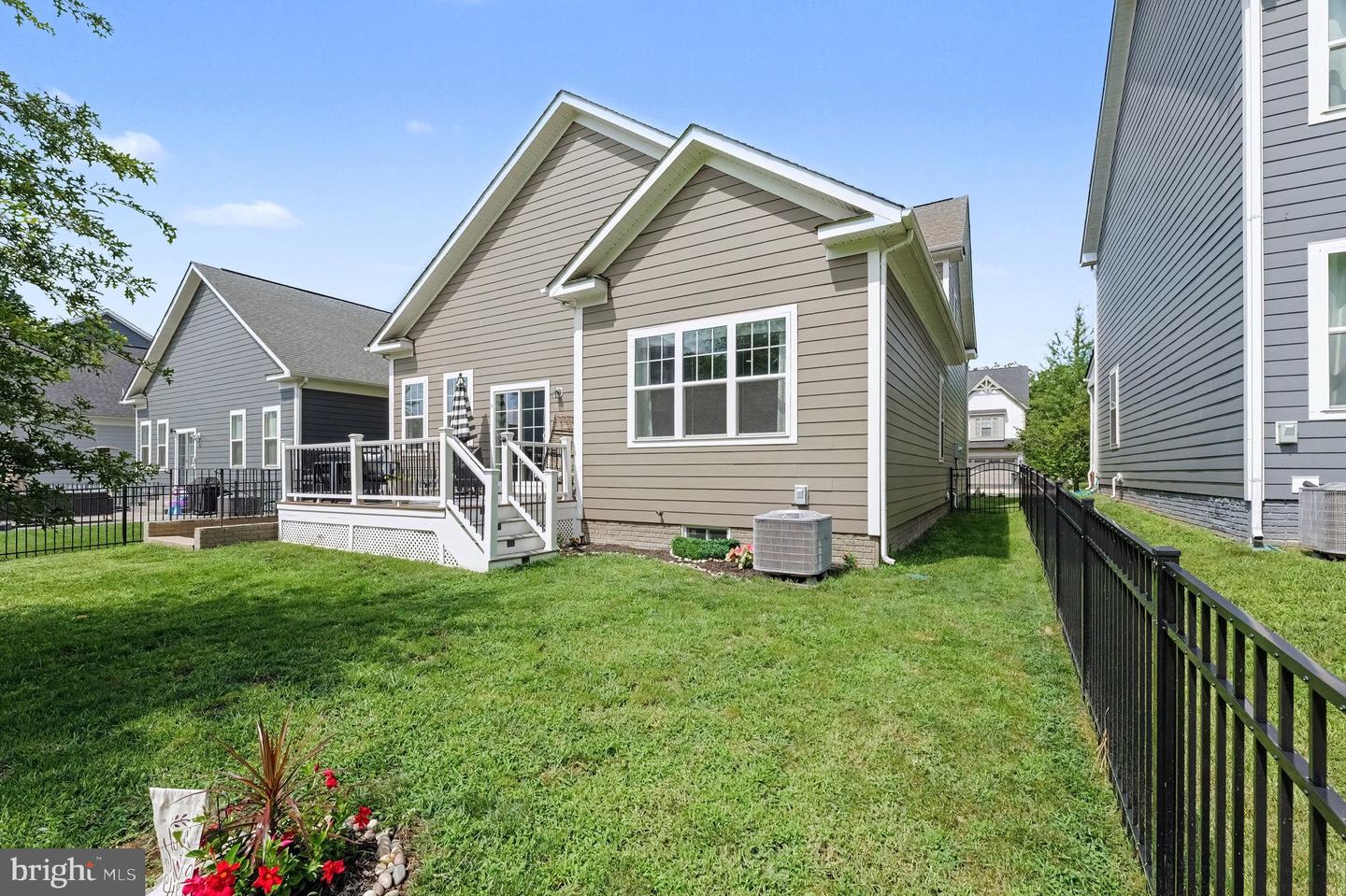 17929 Woods View Dr Property Photo 26