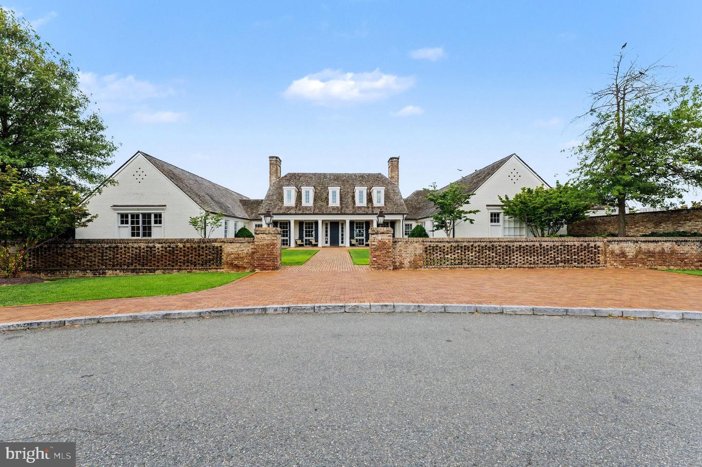 17929 Woods View Dr Property Photo 32