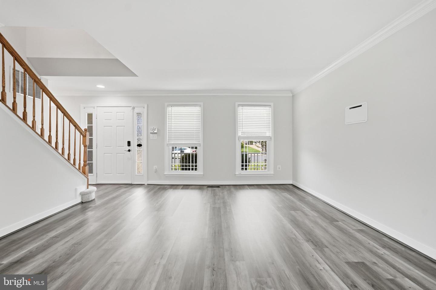 5656 Northton Ct Property Photo 10