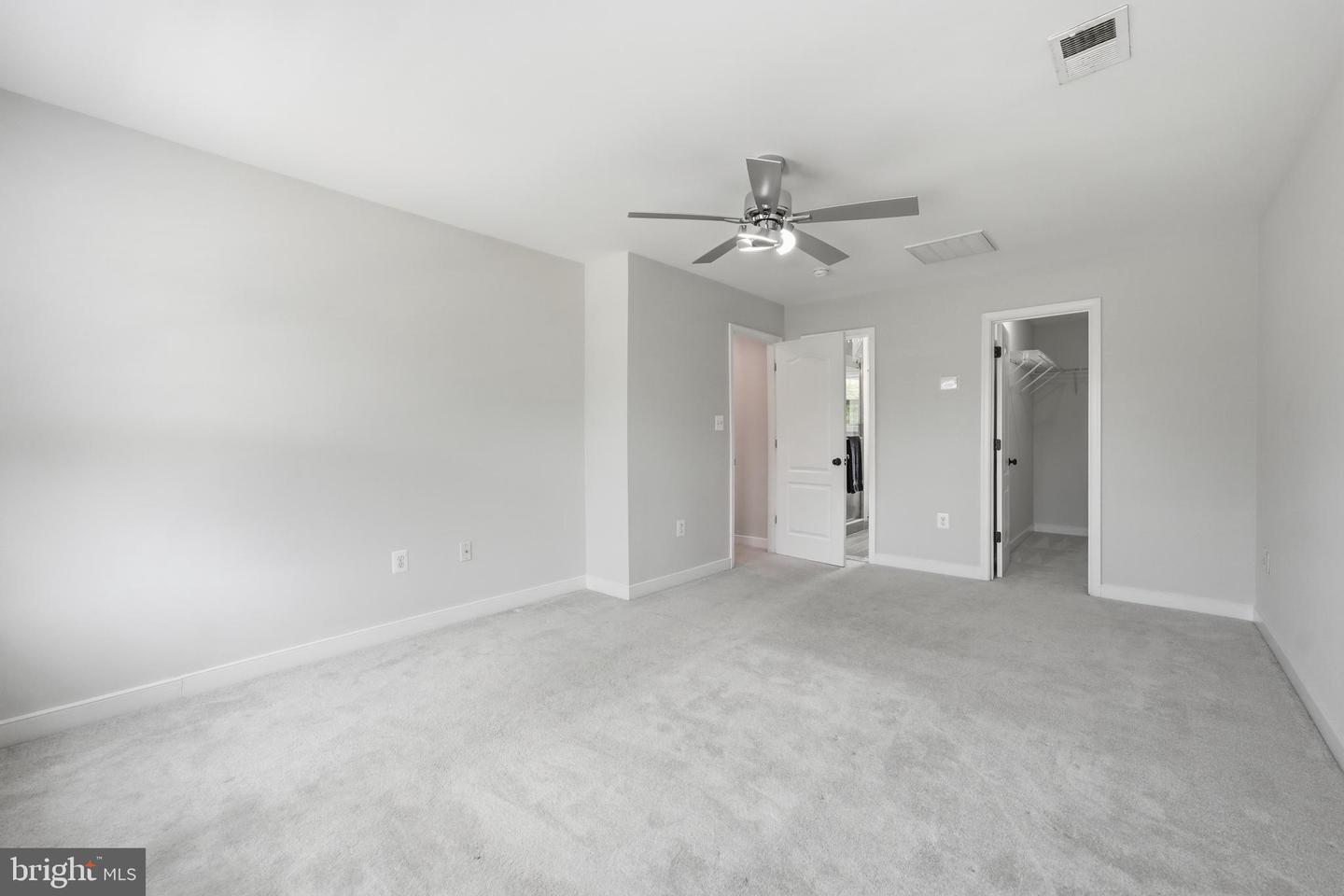 5656 Northton Ct Property Photo 31