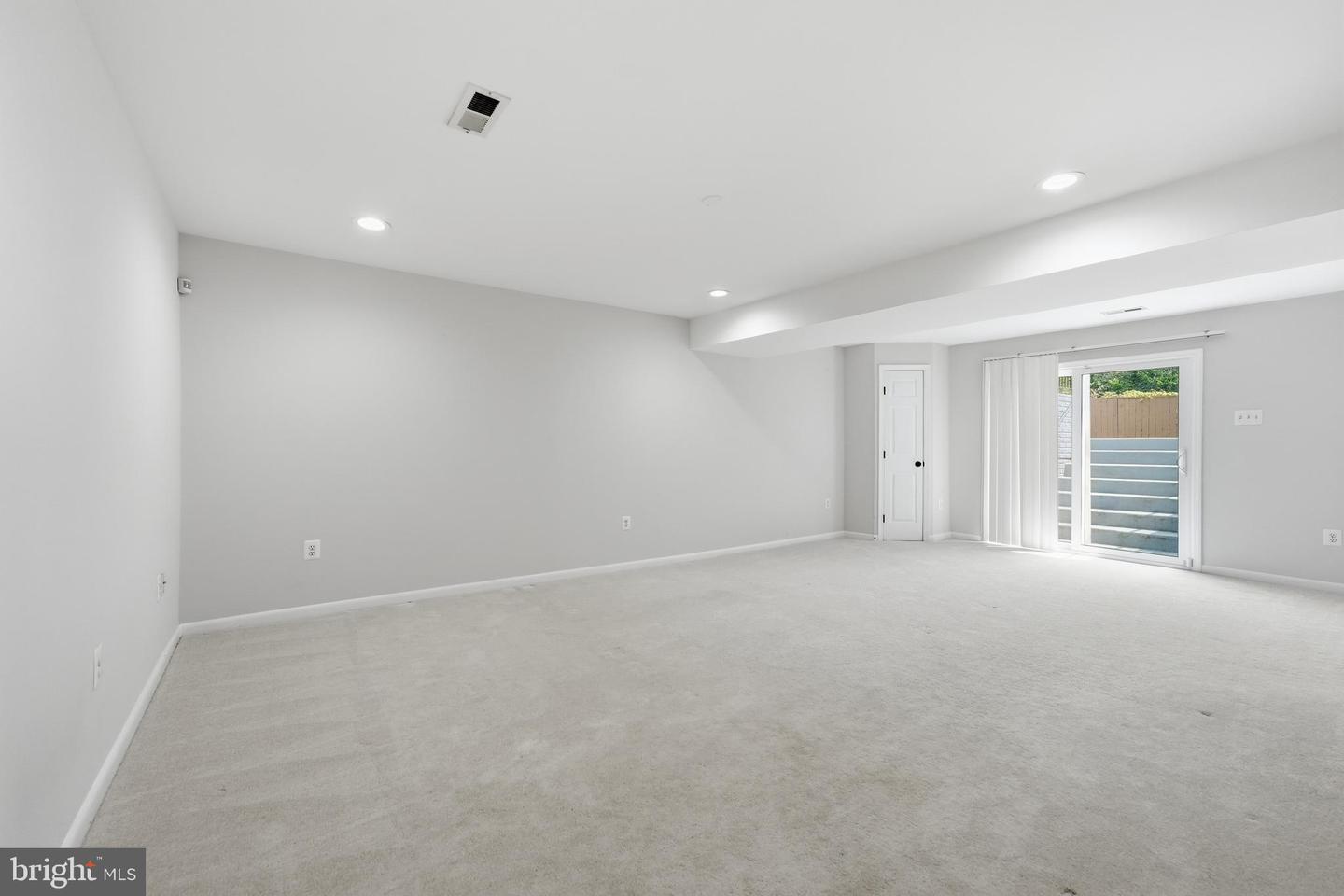 5656 Northton Ct Property Photo 39