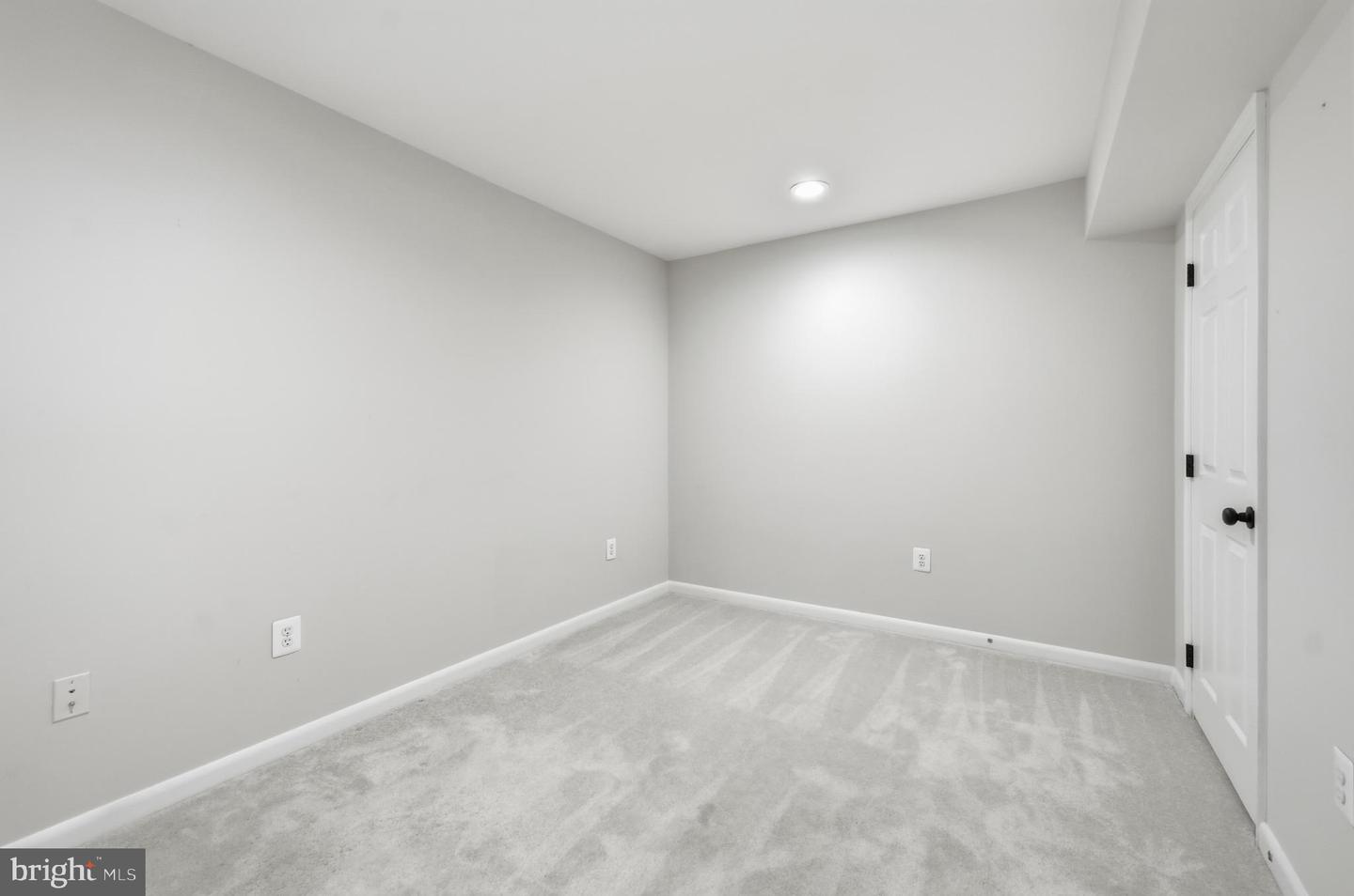5656 Northton Ct Property Photo 43