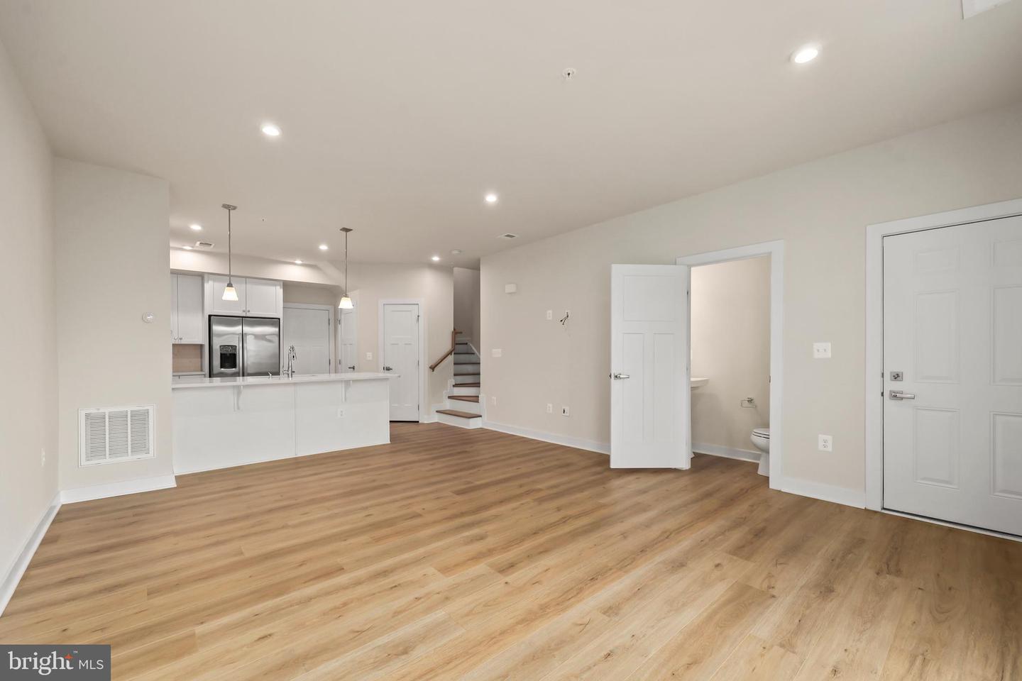 1733 Dunnington Pl Property Photo 7
