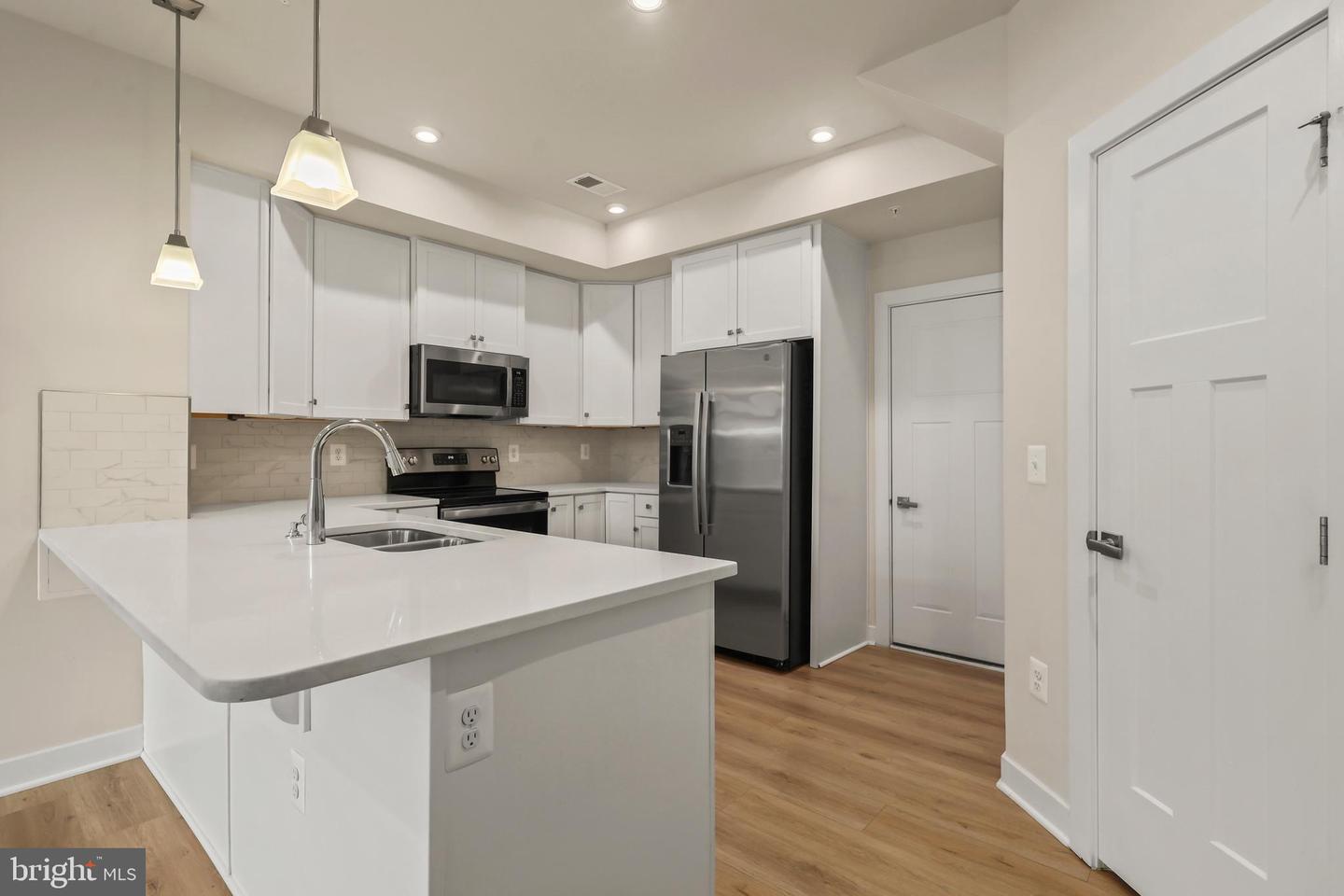 1733 Dunnington Pl Property Photo 8