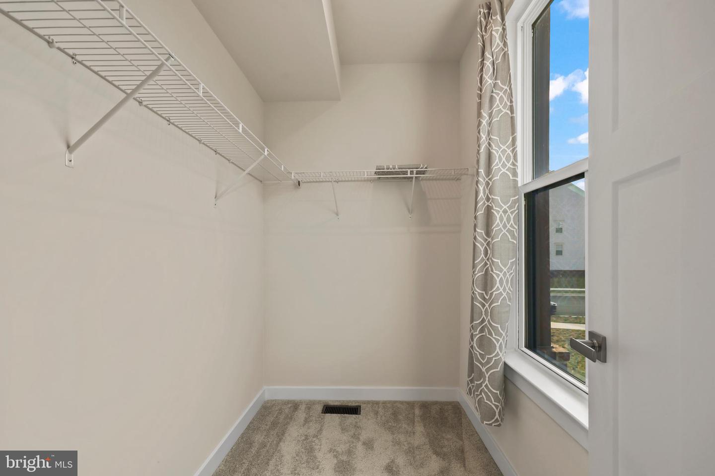 1733 Dunnington Pl Property Photo 17