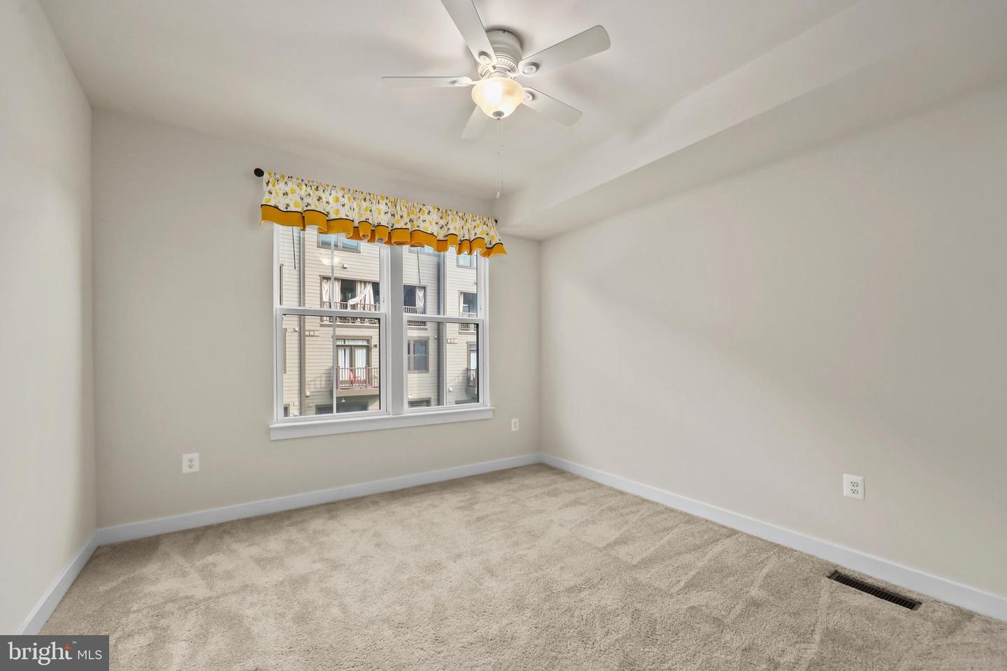 1733 Dunnington Pl Property Photo 22