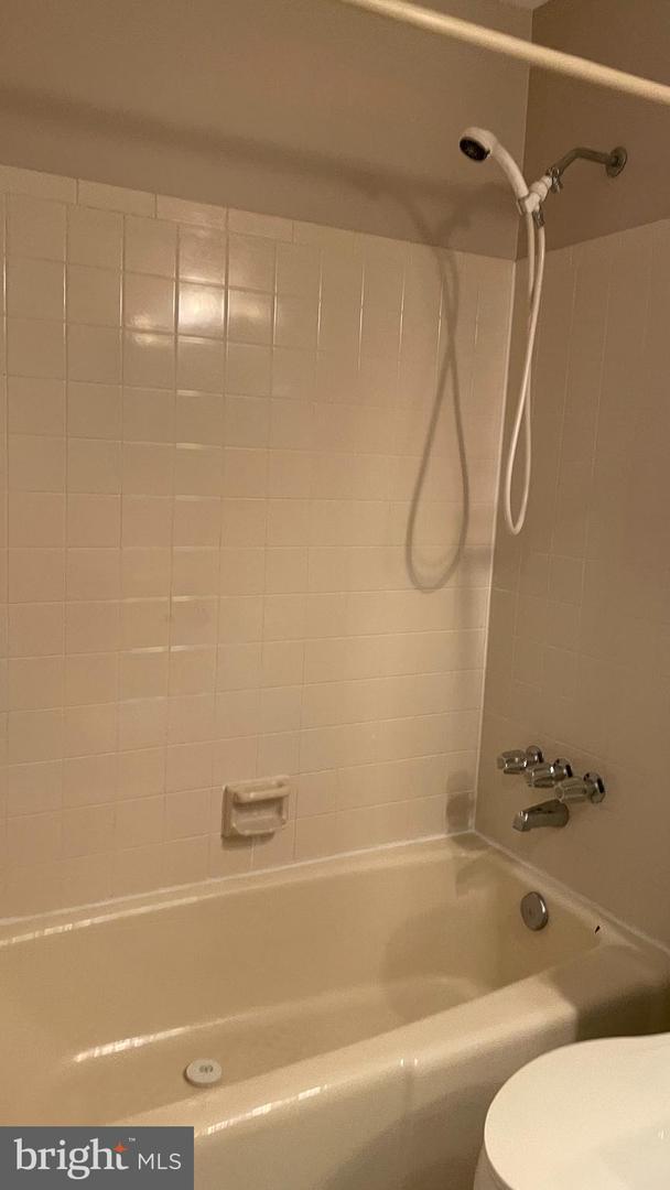 2893 Seminole Rd Property Photo 14