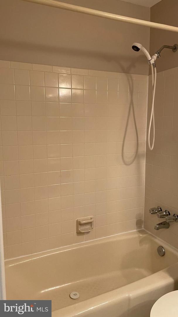 2893 Seminole Rd Property Photo 15