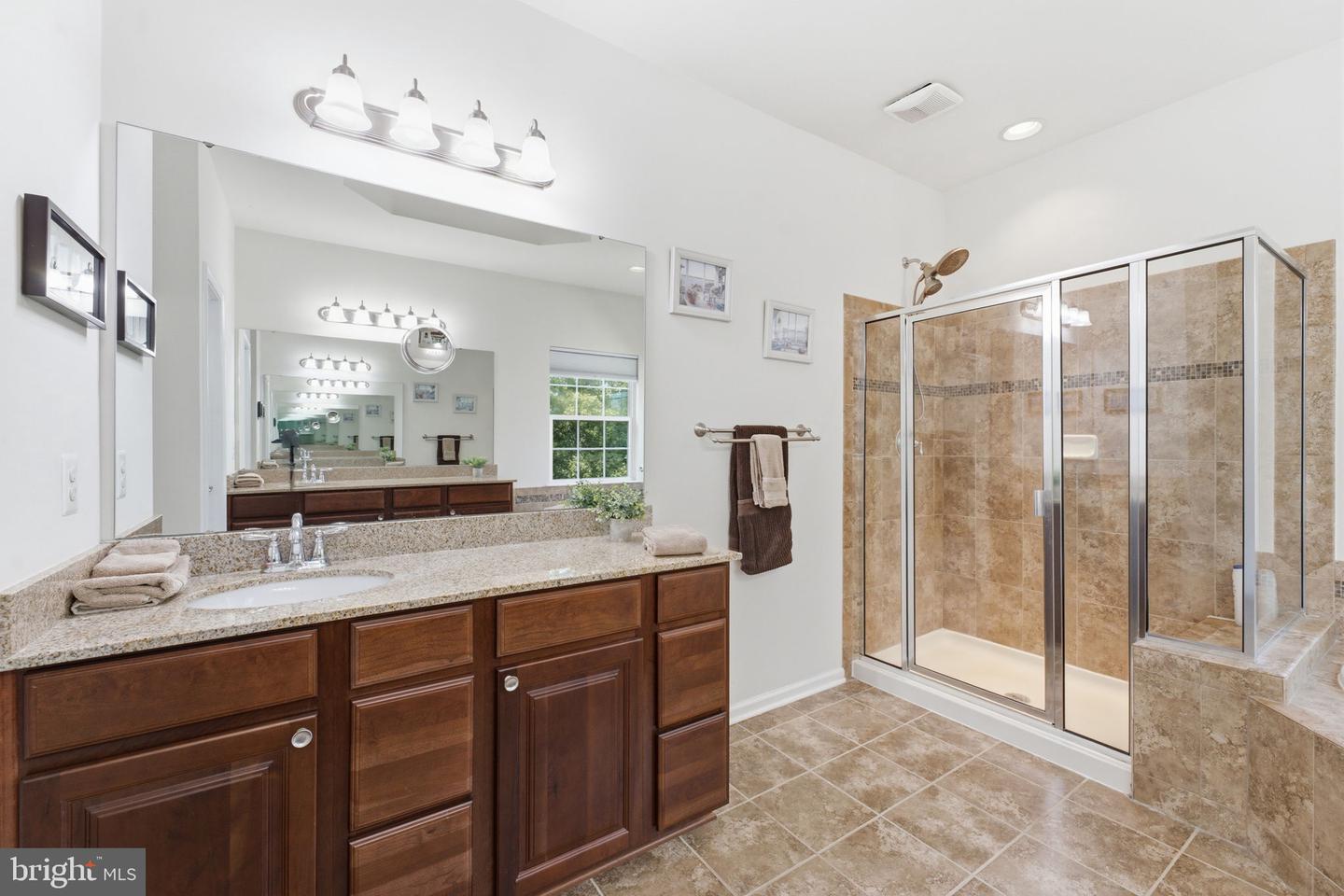 13722 Abbey Manor Ln Property Photo 48