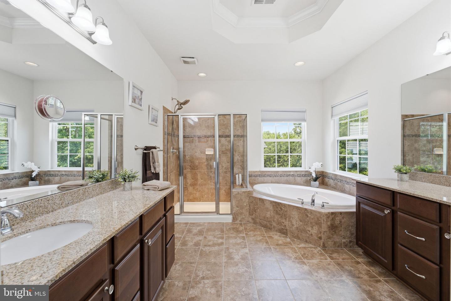 13722 Abbey Manor Ln Property Photo 53