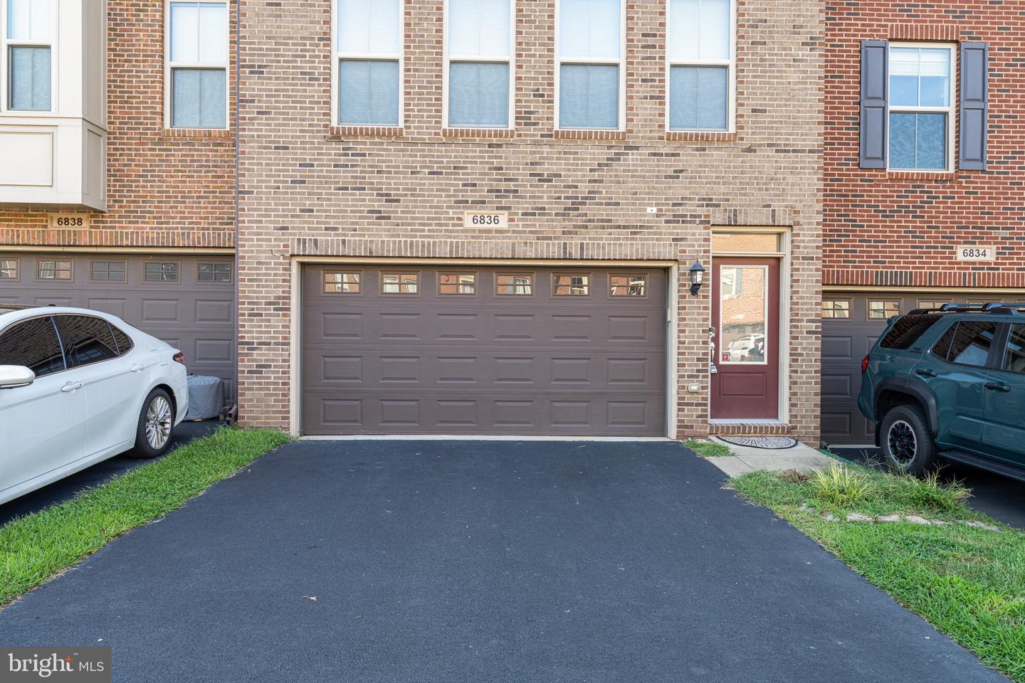 6836 William White Way Property Photo 2