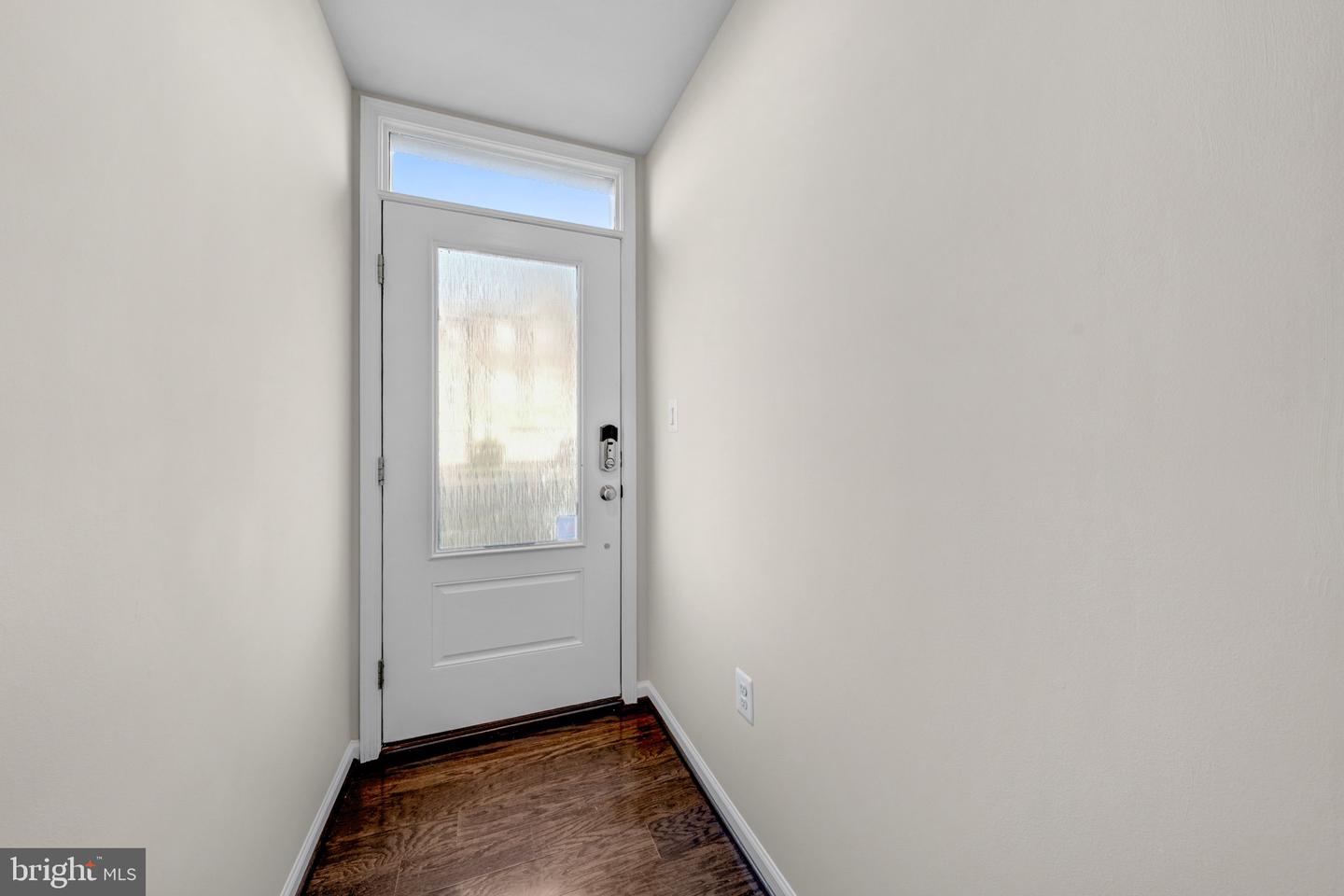 6836 William White Way Property Photo 3
