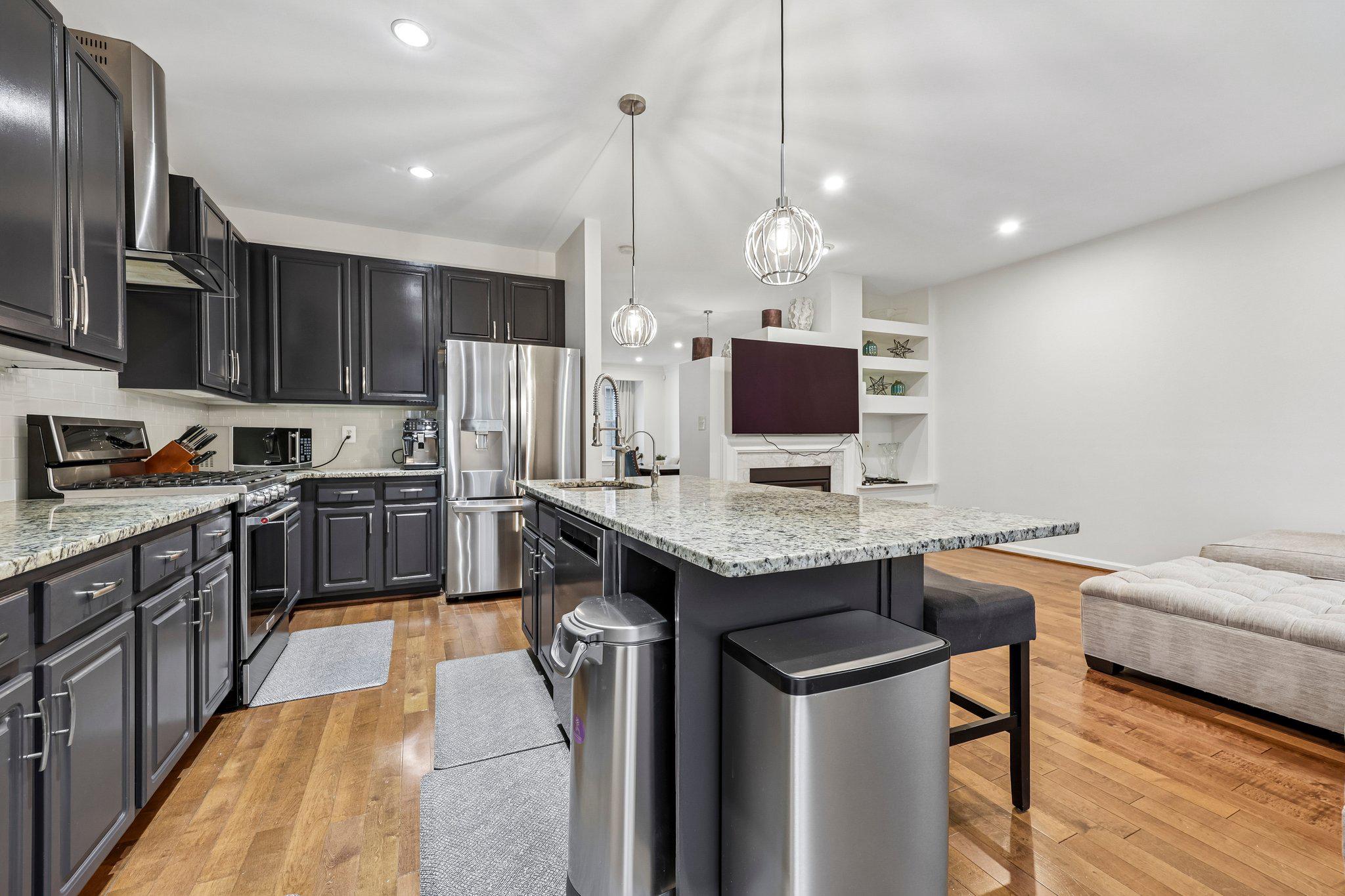 13364 Ferry Landing Ln Property Photo 15