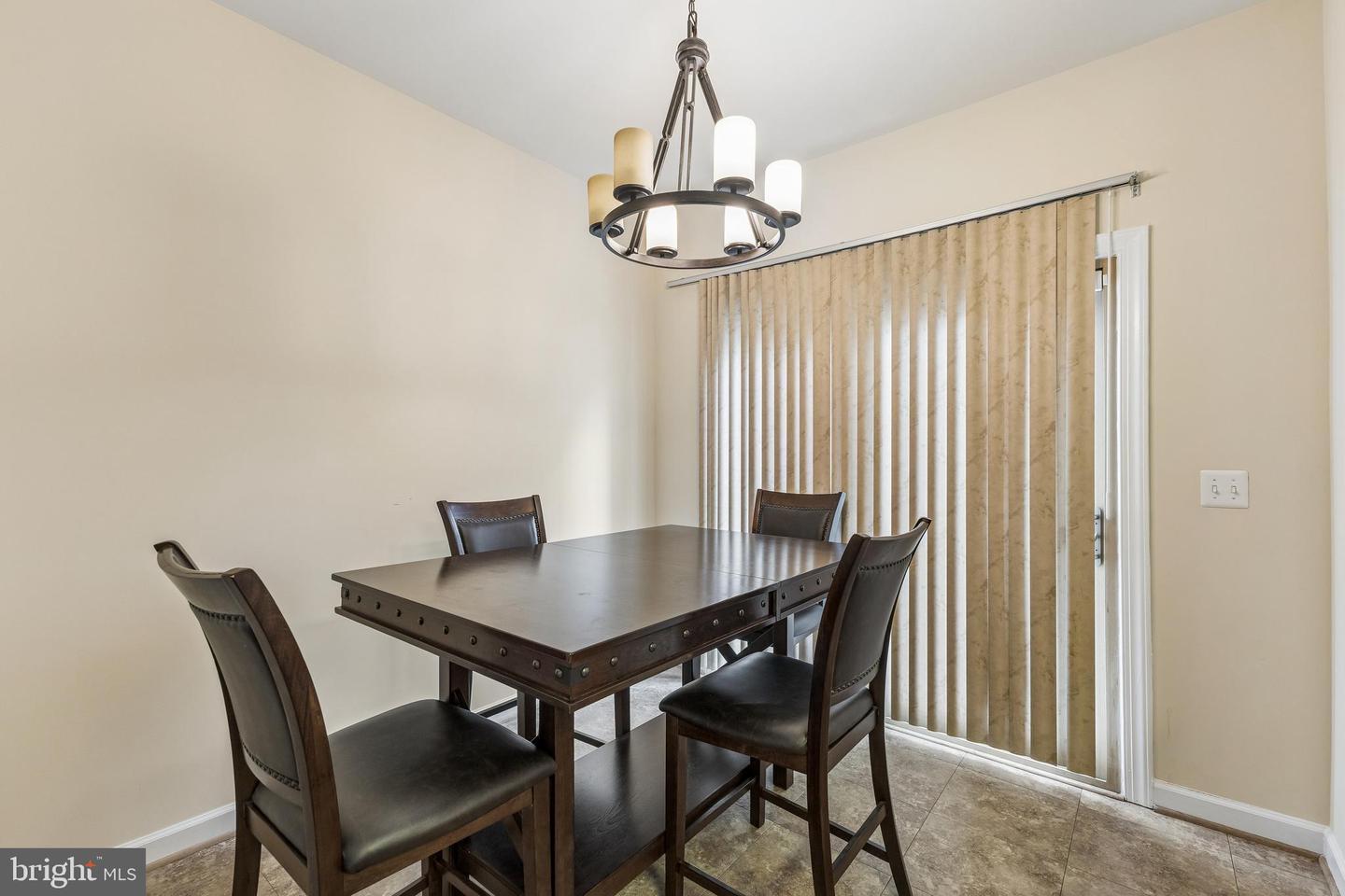 14090 Malta St Property Photo 6