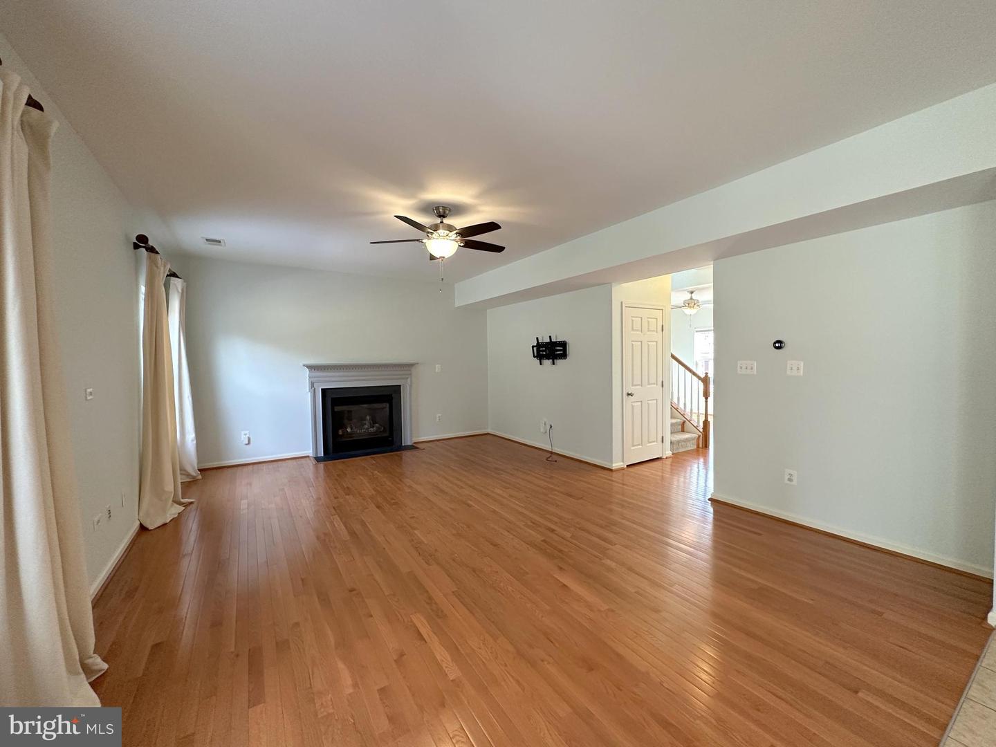 13758 Restina Rd Property Photo 8
