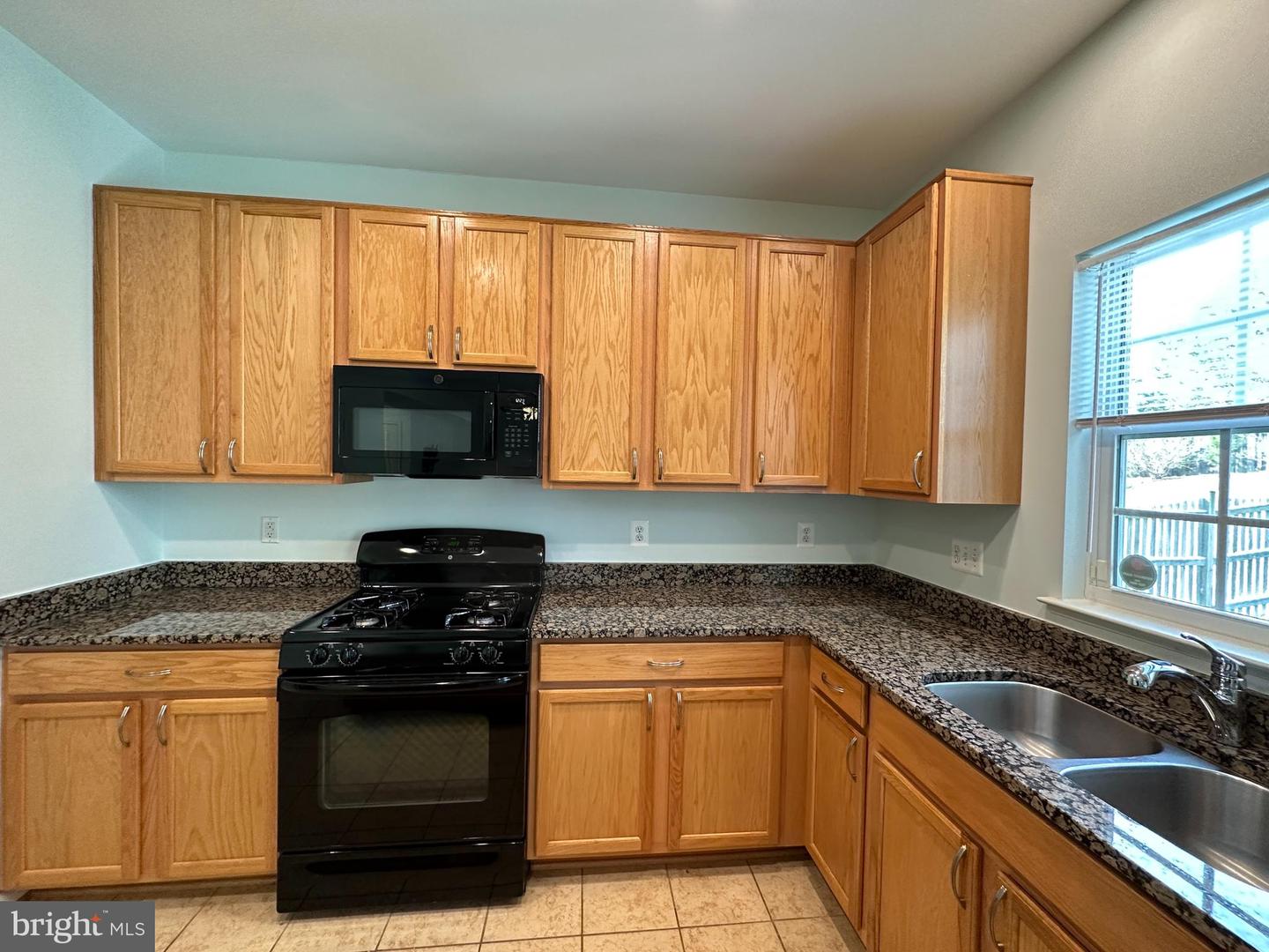 13758 Restina Rd Property Photo 14
