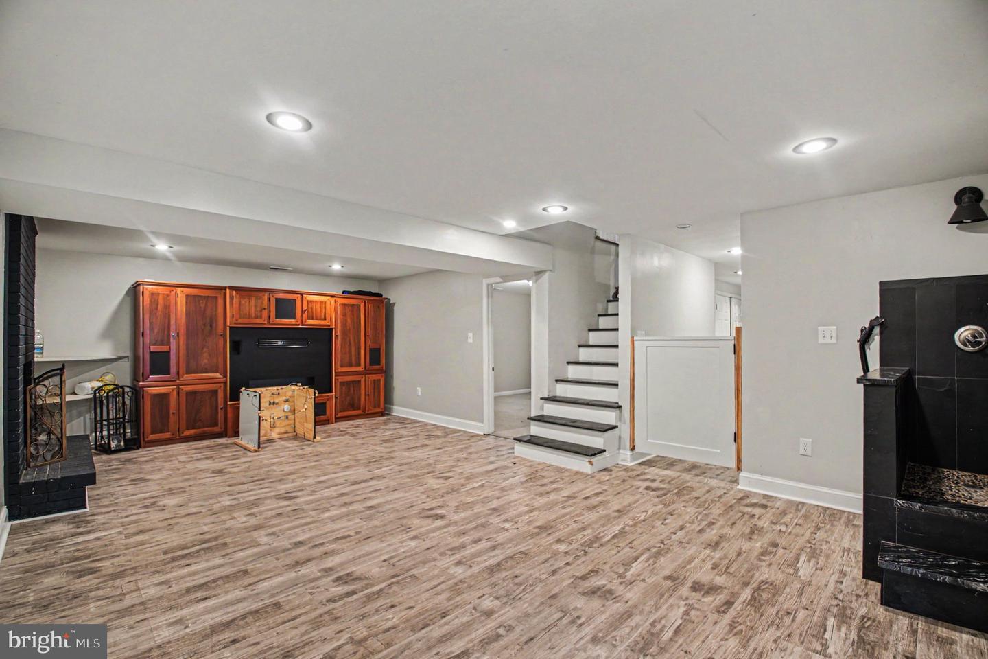 7409 Lake Dr Property Photo 12