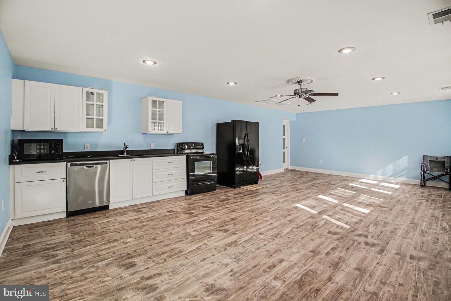 7409 Lake Dr Property Photo 13