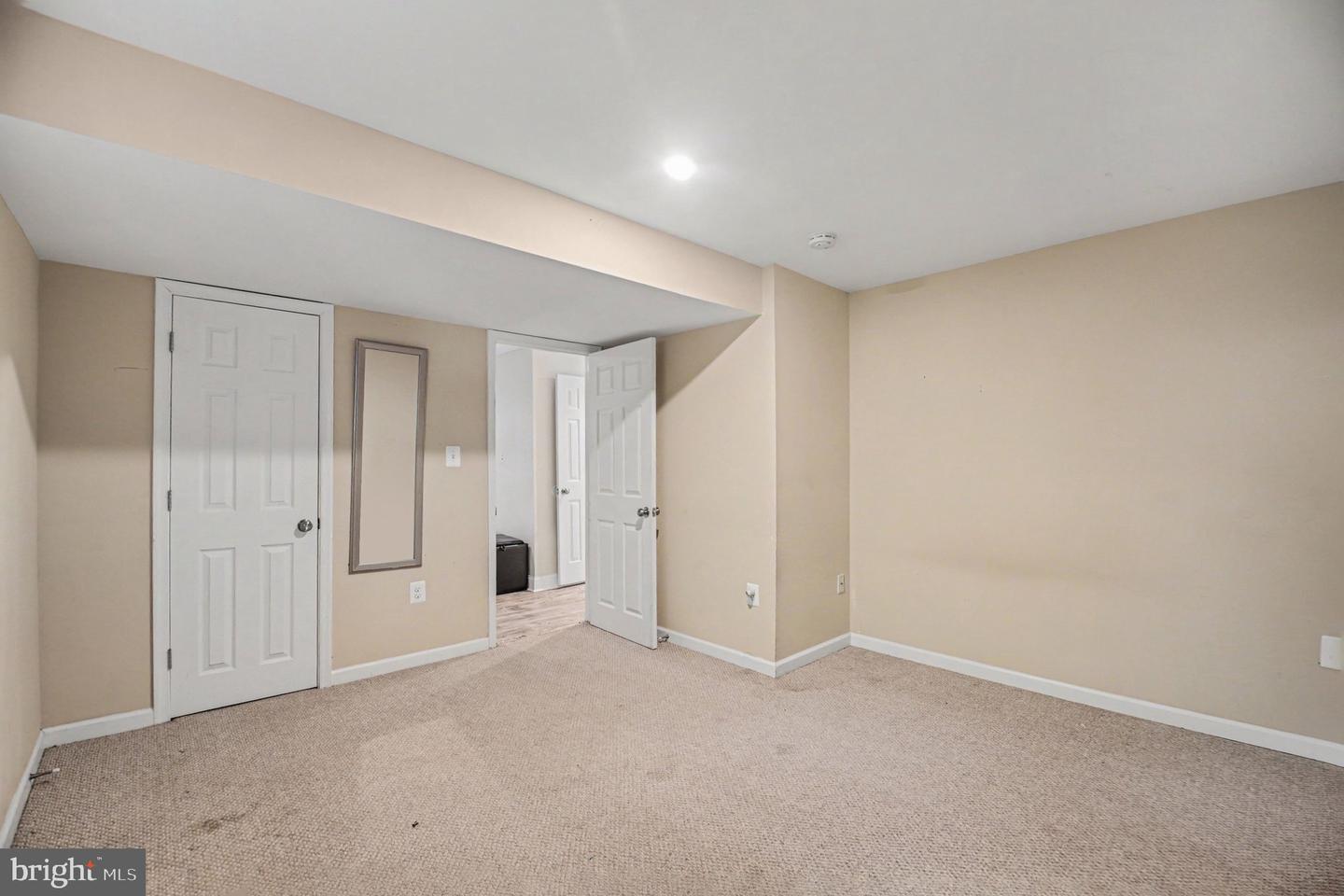 7409 Lake Dr Property Photo 16