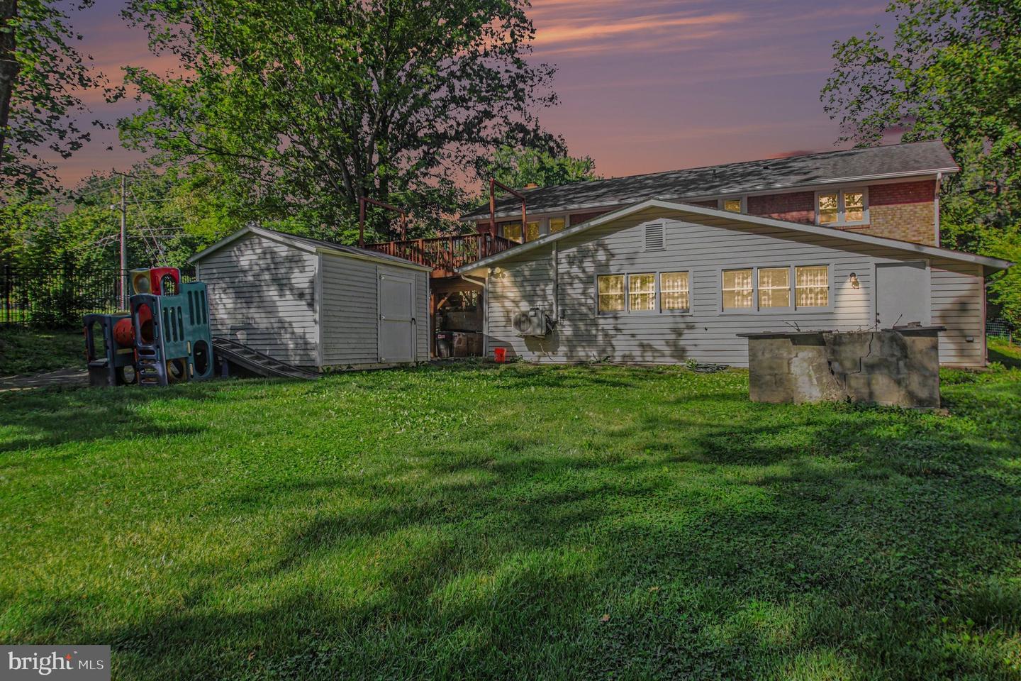 7409 Lake Dr Property Photo 23