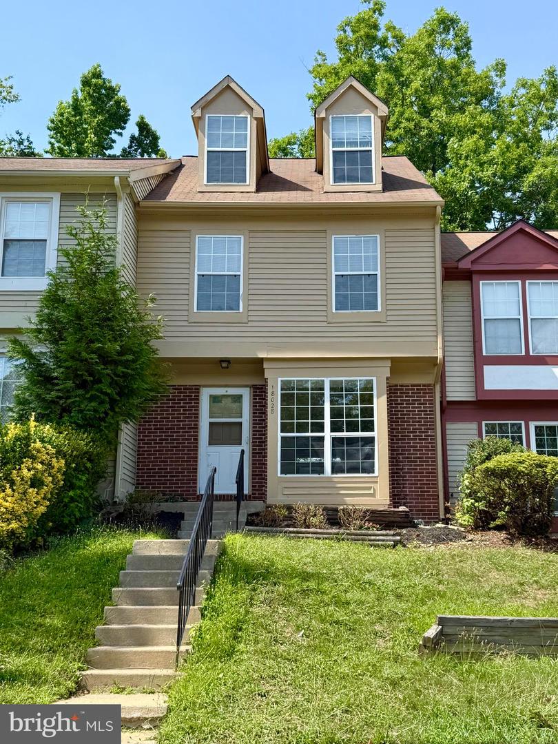 18028 Olde Port Ln Property Photo 1