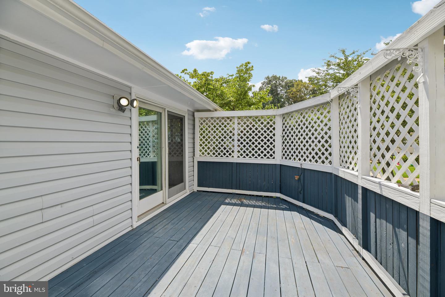 3004 Jamestown Ct Property Photo 11